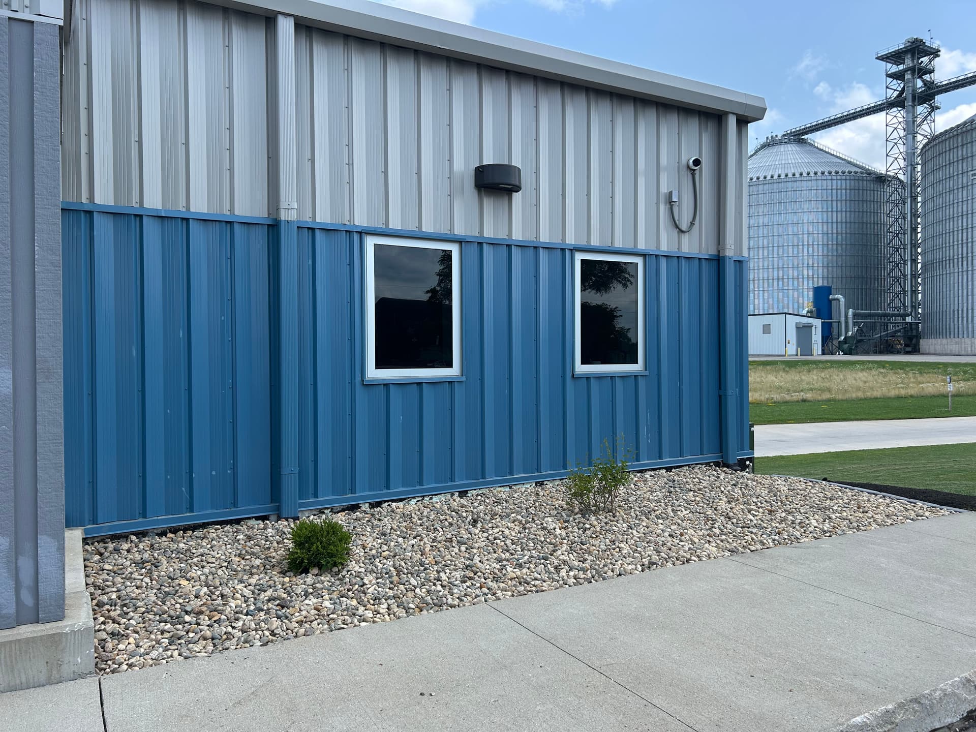 Gallery photos for Low-Maintenance Commercial Landscaping That Actually Looks Sharp: Image #3